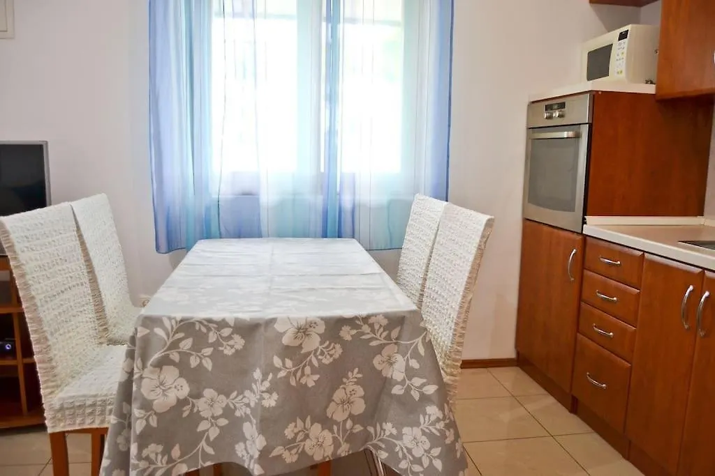 Eden Holiday House Kastela Holiday home