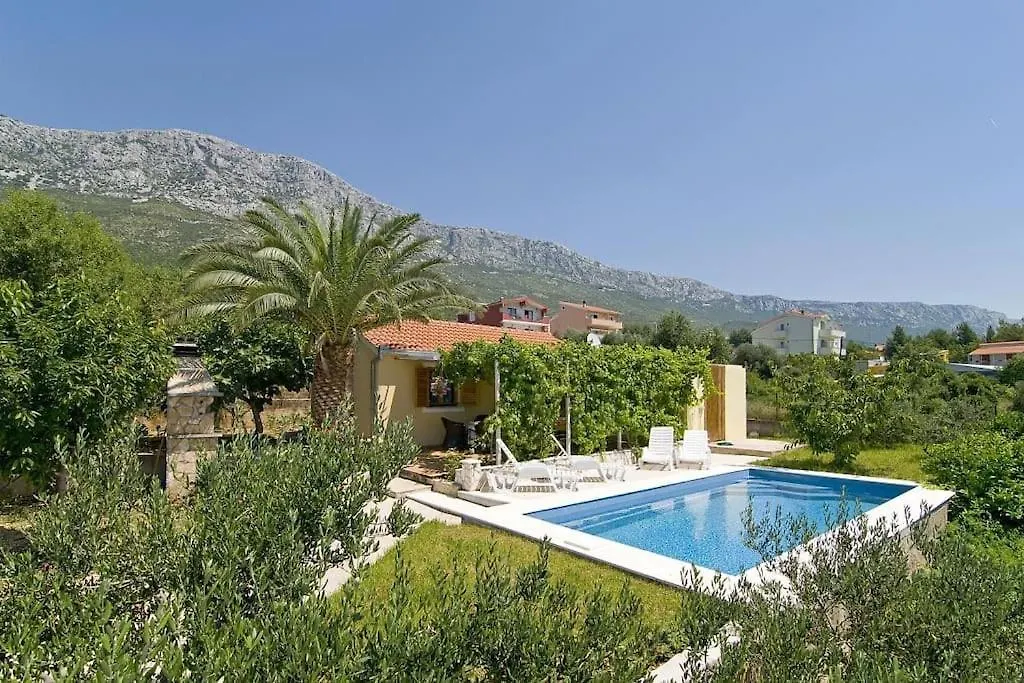 Eden Holiday House Kastela Holiday home