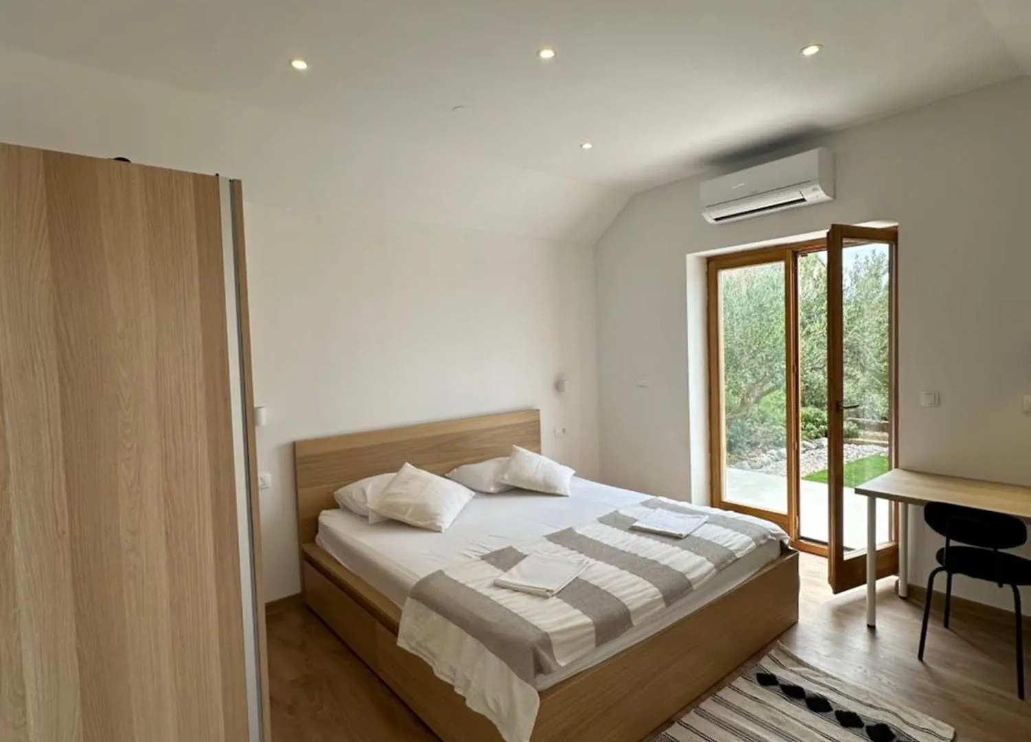 Eden Holiday House Kastela 0*,